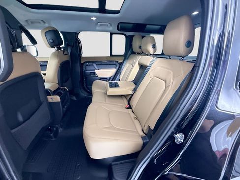 New 2026 Land Rover Defender 110 X-Dynamic SE AWD/4WD image 22