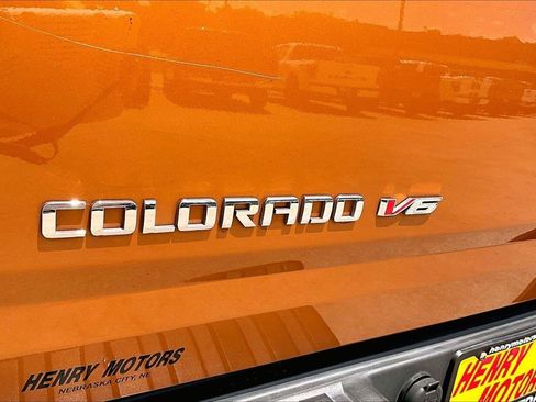 Used 2017 Chevrolet Colorado Z71 AWD/4WD image 26
