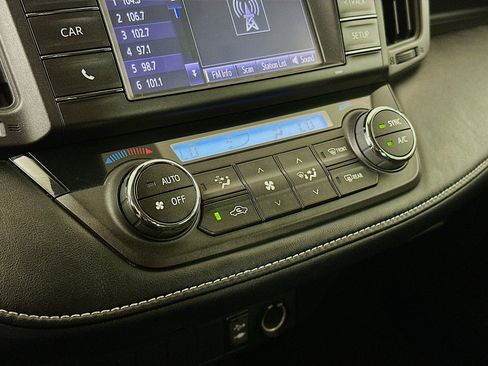 Used 2018 Toyota RAV4 XLE image 23