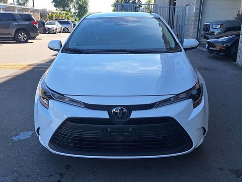 Used 2024 Toyota Corolla LE image 2