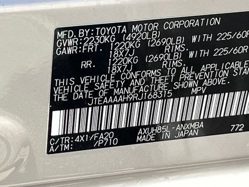 Used 2024 Toyota Venza LE AWD/4WD image 26
