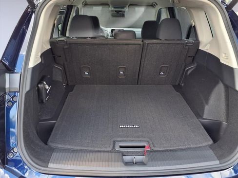 New 2026 Nissan Rogue SV image 9
