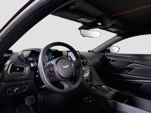 Used 2023 Aston Martin DBS Coupe RWD image 9