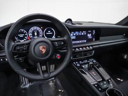 Used 2025 Porsche 911 Carrera 4 GTS image 4