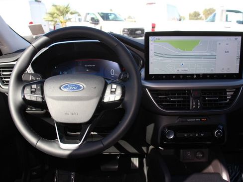 Certified 2023 Ford Escape SE w/ PHEV Premium Package FWD image 17