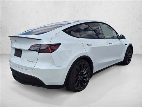 Used 2023 Tesla Model Y Performance AWD/4WD image 5