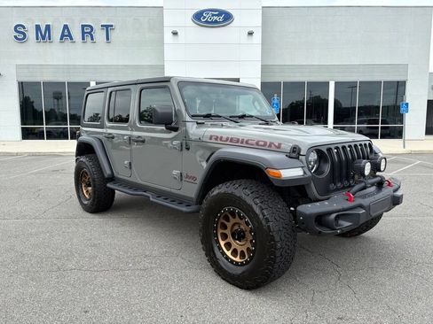 Used 2023 Jeep Wrangler Unlimited Rubicon w/ Cold Weather Group AWD/4WD image 1