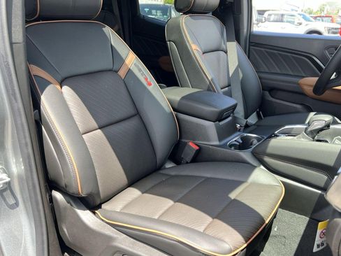 New 2025 GMC Canyon AT4 w/ Nightfall Edition image 21