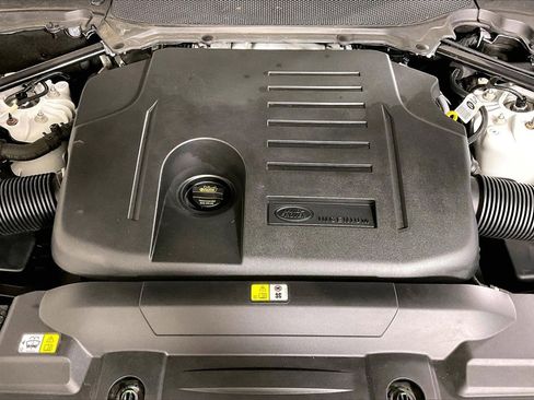 Used 2022 Land Rover Range Rover Westminster Edition image 9