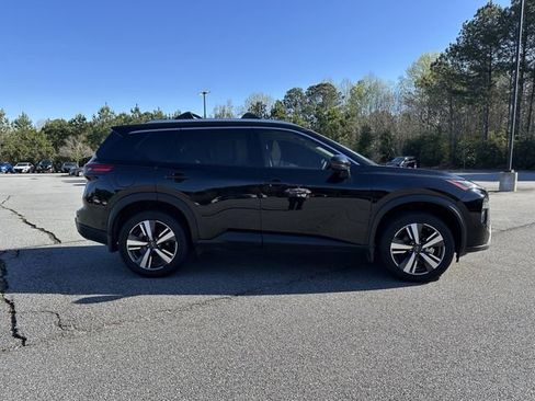Certified 2025 Nissan Rogue SL w/ SL Premium Package AWD/4WD image 10