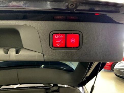 Used 2019 Mercedes-Benz GLC 63 AMG 4MATIC image 33