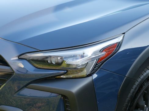 Used 2024 Subaru Outback Onyx Edition AWD/4WD image 3