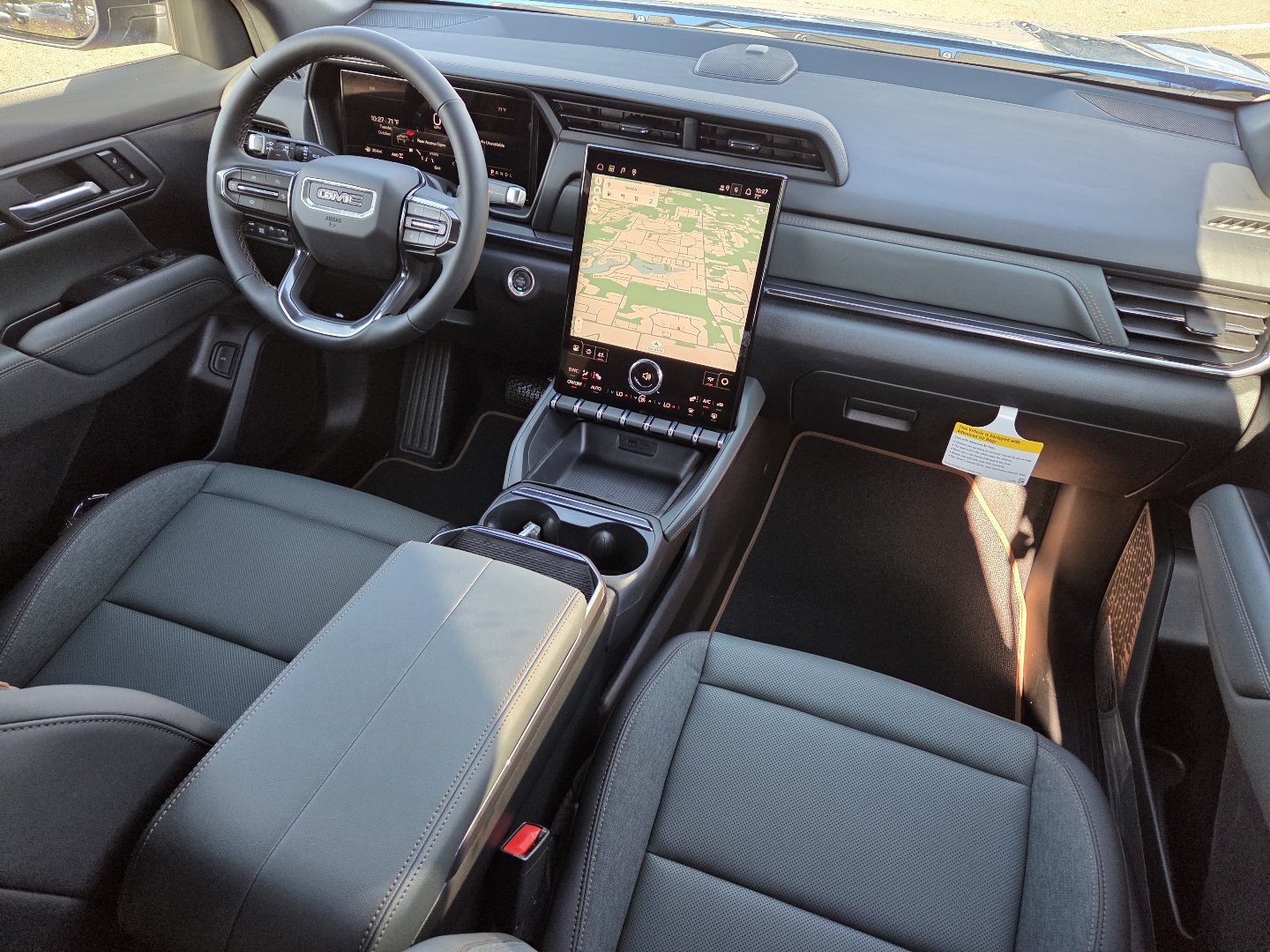 New 2027 GMC Terrain AT4 w/ Technology Package II AWD/4WD image 24
