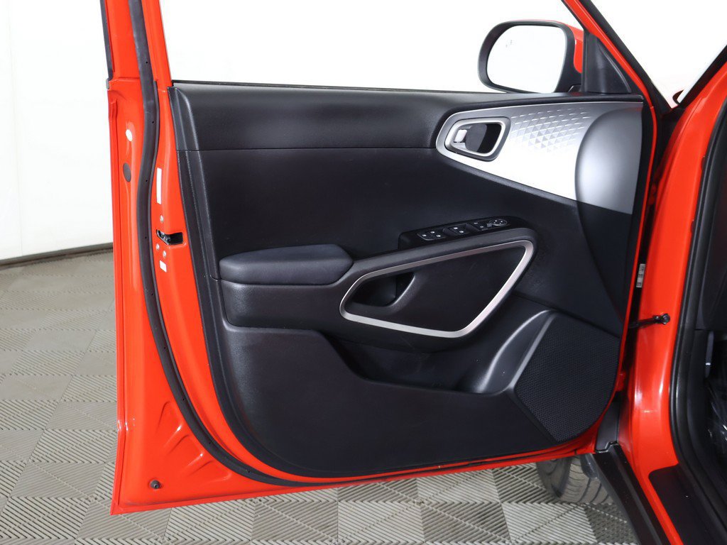 Used 2024 Kia Soul S FWD image 21