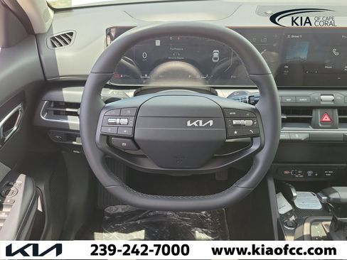 New 2025 Kia K4 EX FWD image 17