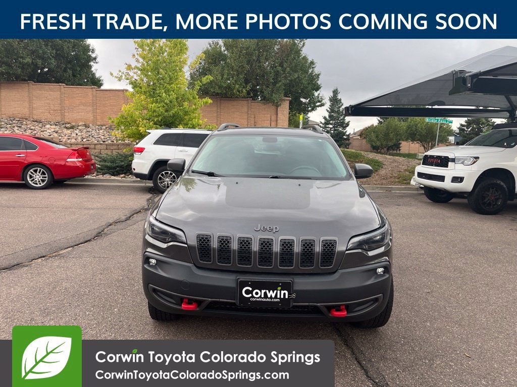 Used 2019 Jeep Cherokee Trailhawk w/ Comfort/Convenience Group AWD/4WD image 7