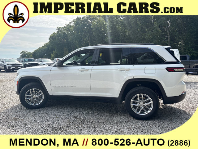 New 2026 Jeep Grand Cherokee Laredo AWD/4WD image 6