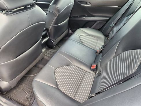 Used 2020 Toyota Camry SE FWD image 20