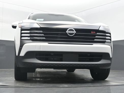 New 2025 Nissan Kicks SR image 23