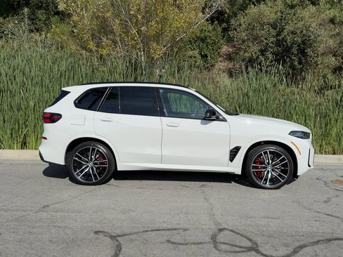 New 2026 BMW X5 M60i image 3