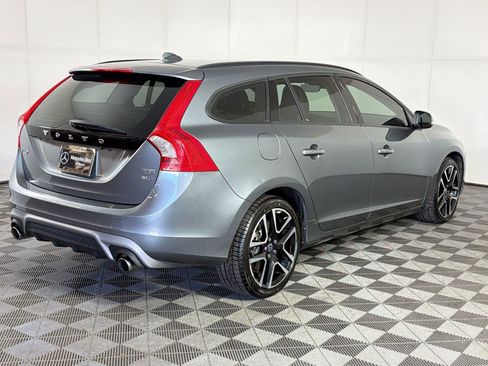 Used 2018 Volvo V60 T5 Dynamic w/ Vision Package AWD/4WD image 9