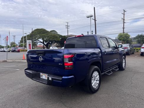 Used 2022 Nissan Frontier SV w/ Technology Package image 3