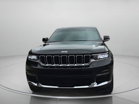 Used 2024 Jeep Grand Cherokee L Limited image 7