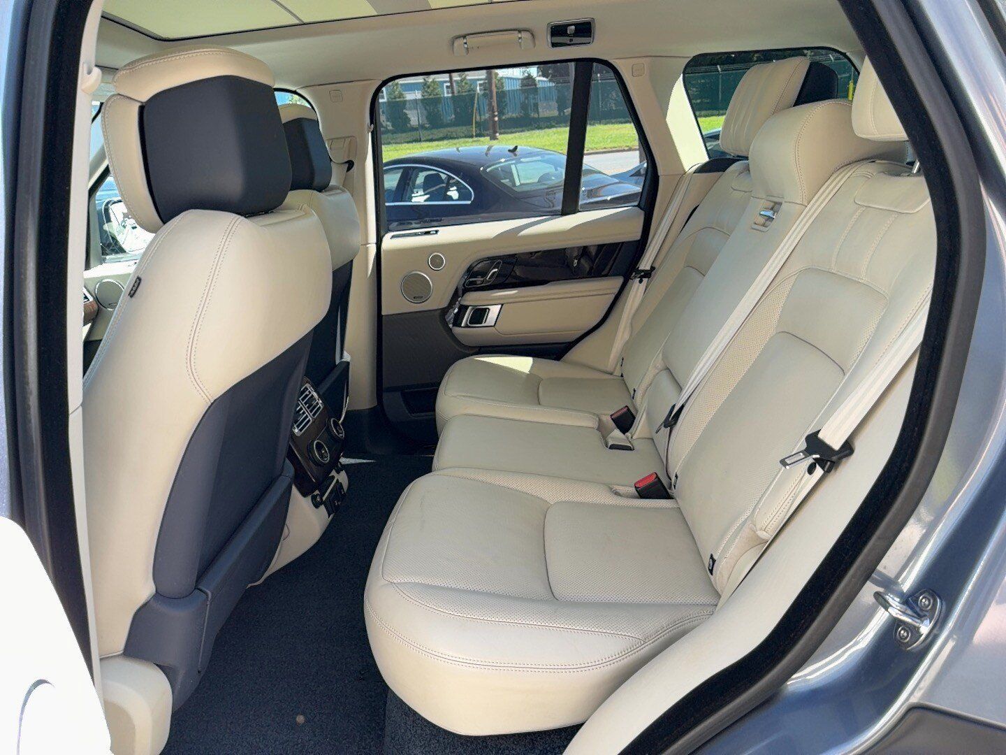 Used 2020 Land Rover Range Rover HSE AWD/4WD image 21
