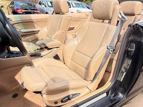 Used 2003 BMW 330Ci Convertible image 29