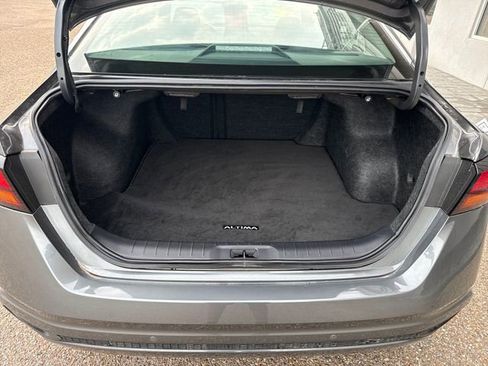 Certified 2025 Nissan Altima 2.5 S FWD image 23