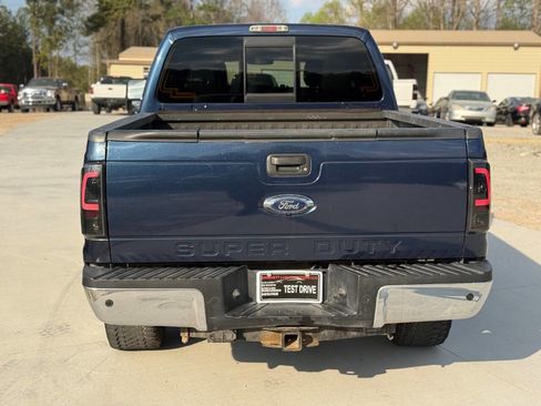 Used 2015 Ford F250 Lariat w/ Lariat Ultimate Package image 11