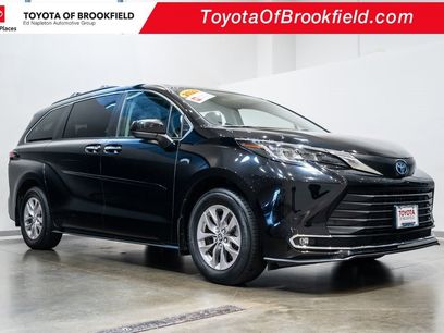 Certified 2022 Toyota Sienna XLE