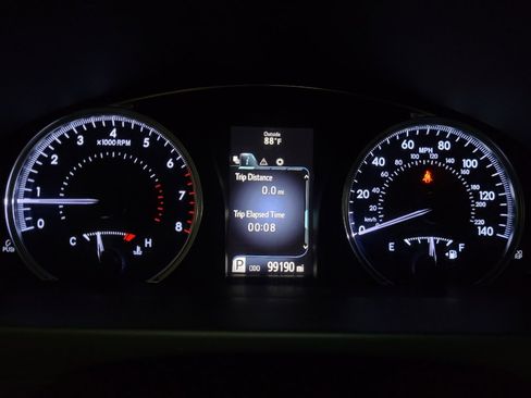 Used 2016 Toyota Camry LE FWD image 23