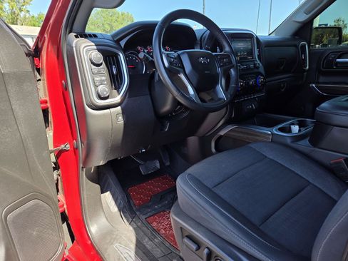 Used 2021 Chevrolet Silverado 1500 LT Trail Boss AWD/4WD image 10