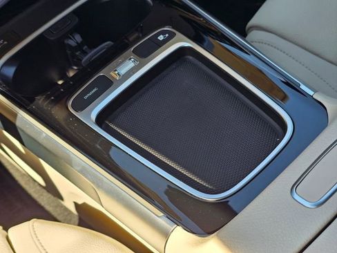New 2026 Mercedes-Benz GLB 250 4MATIC image 32