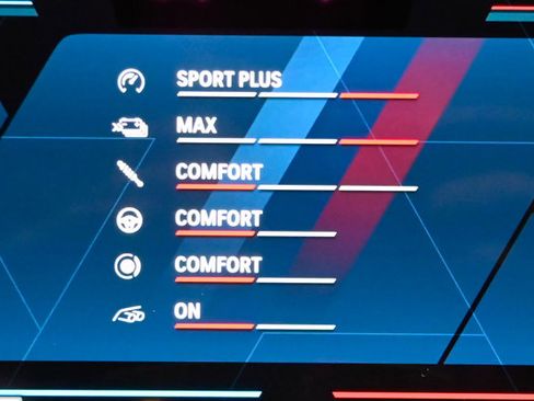 Used 2026 BMW M5 w/ Carbon Package image 77