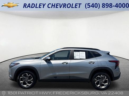 Certified 2026 Chevrolet Trax LT FWD image 16