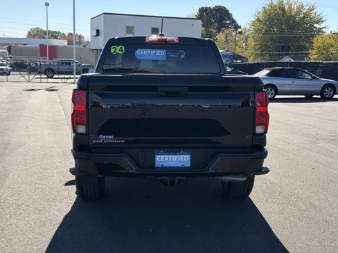 Certified 2024 Chevrolet Colorado W/T image 18