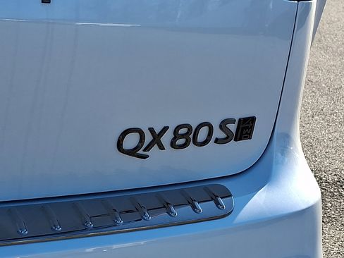 New 2026 INFINITI QX80 4WD image 23
