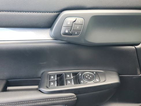 New 2025 Ford Ranger Lariat w/ FX4 Off-Road Package image 13