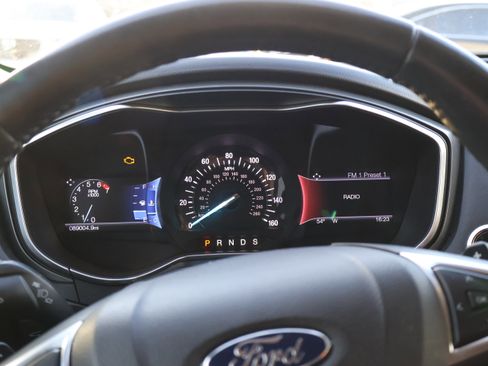 Used 2016 Ford Fusion Titanium w/ Terracotta Package image 33