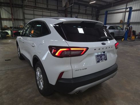 Used 2025 Ford Escape Active FWD image 8