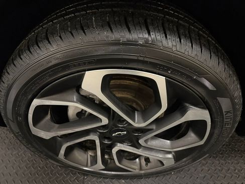 Used 2024 Chevrolet Trax RS w/ Sunroof Package image 18