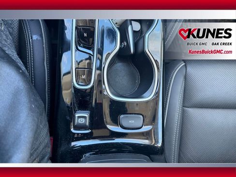 Used 2021 Buick Envision Essence image 25