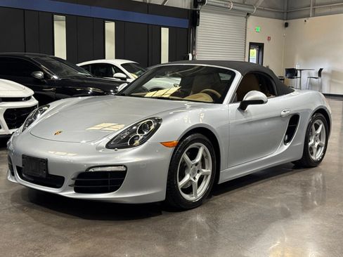 Used 2015 Porsche Boxster RWD image 8