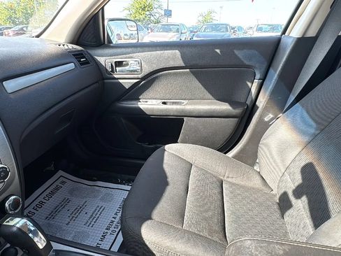 Used 2011 Ford Fusion SE FWD image 14
