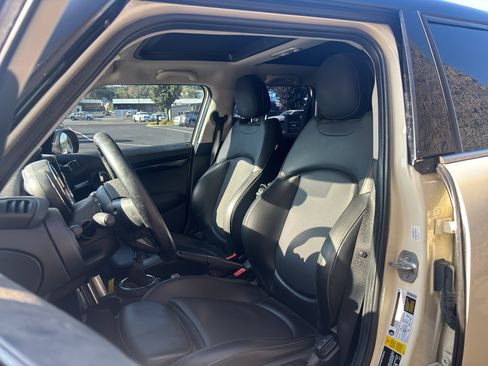 Used 2016 MINI Cooper S FWD image 9