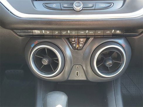 Used 2021 Chevrolet Blazer LT image 33