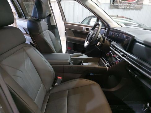 Used 2025 Hyundai Santa Fe SEL AWD/4WD image 10