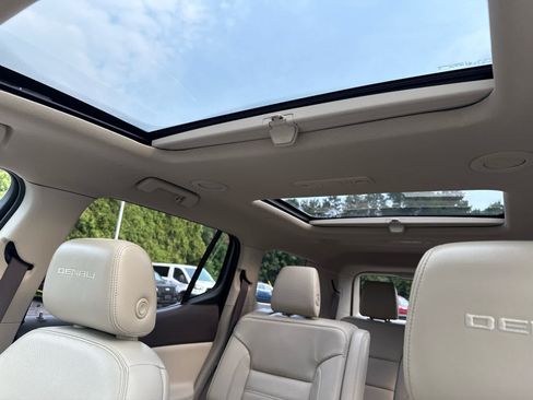 Used 2018 GMC Acadia Denali FWD image 28